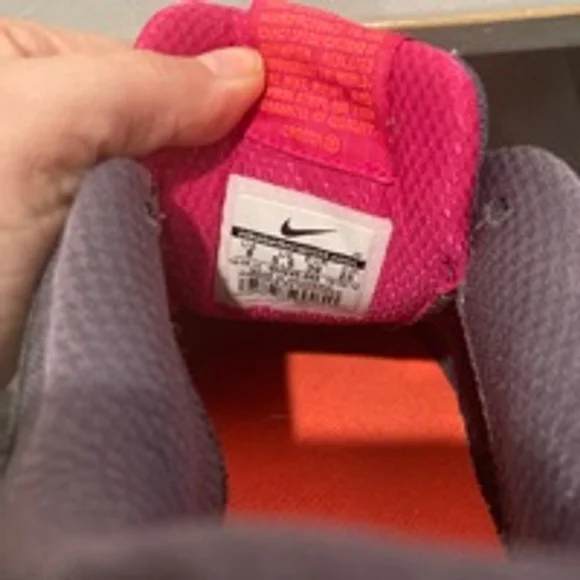 Nike Dual Fusion ST2 Size 8 - Picture 7 of 9